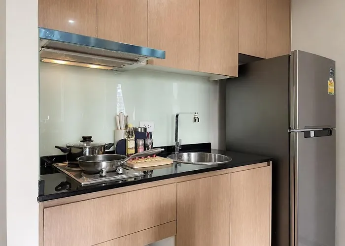 Apartment Near Mrt I Workspace And Kitchen Bangkok