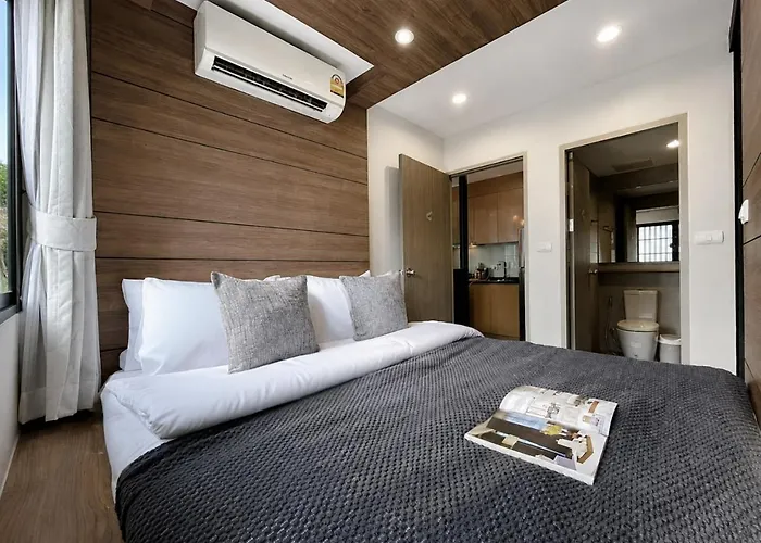 Near Mrt I Workspace And Kitchen Apartment Bangkok
