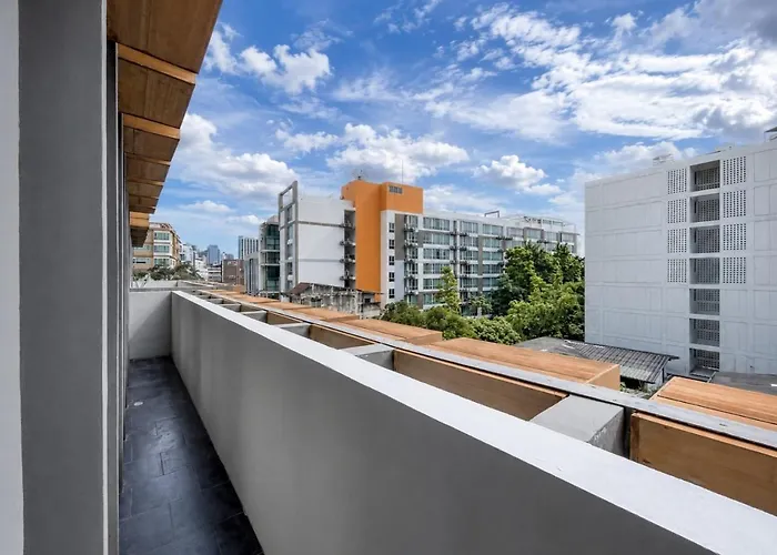 Near Mrt I Workspace And Kitchen Apartment Bangkok