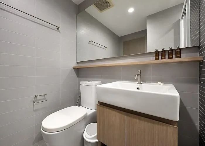 Apartment Near Mrt I Workspace And Kitchen Bangkok