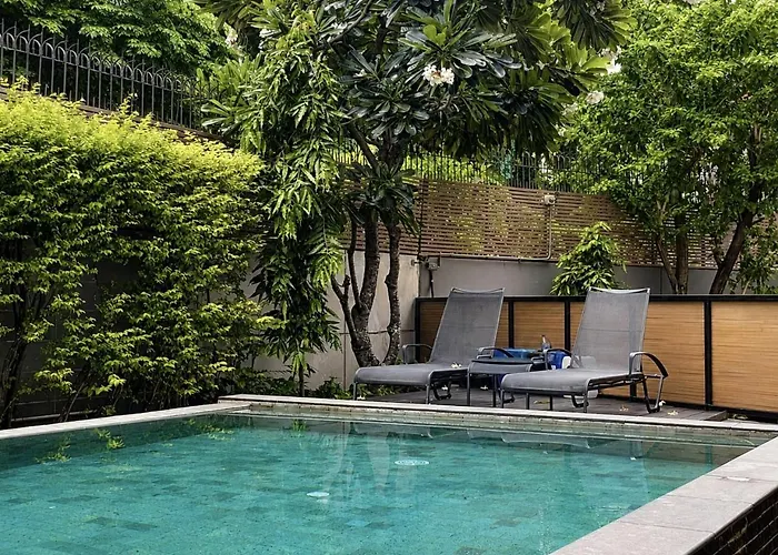 Apartment Near Mrt I Workspace And Kitchen Bangkok